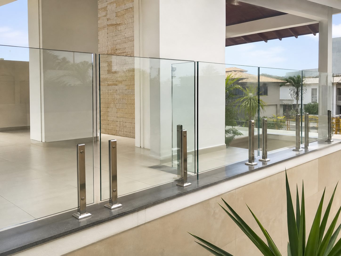 Guarda-corpo residencial em vidro